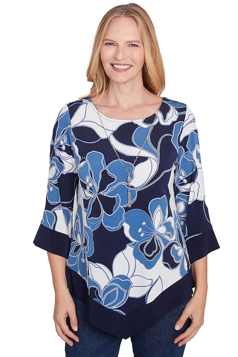 Lilies Puff Print Necklace Top