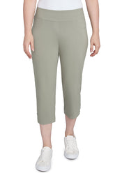 Spring Forward Pull-On Capri Pant