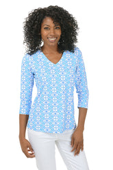 Periwinkle Optical Daisy Classic UPF50+ V-Neck Top