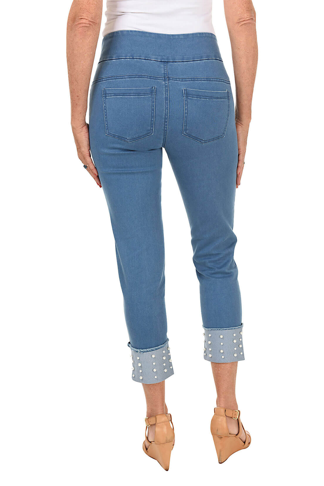 Pearl Cuffed Hem Pull-On Denim Capri Pant