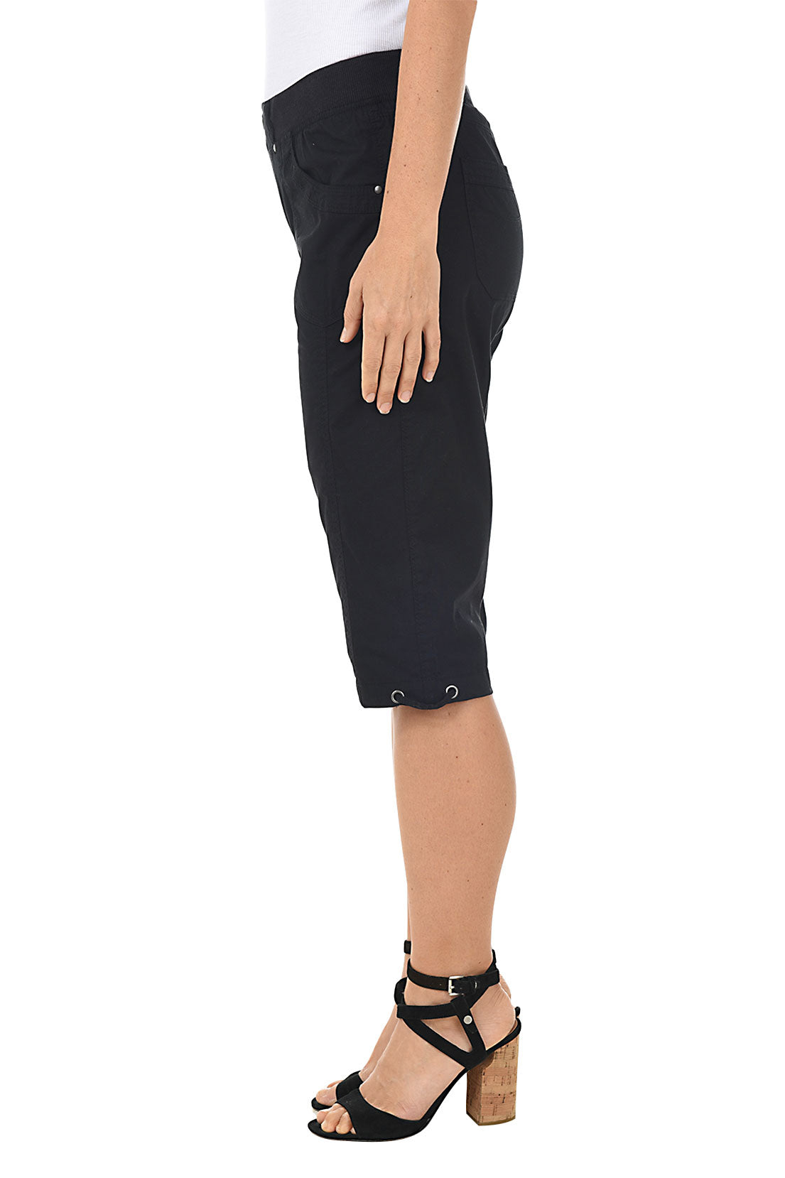 Valerie Pull-On Grommet Capri Pant