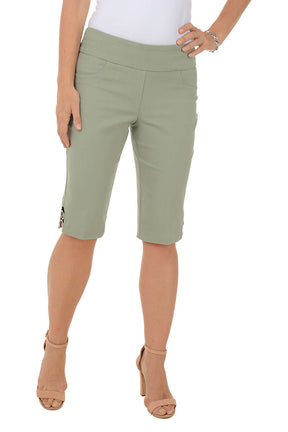 Spring Forward Pull-On Skimmer Pant