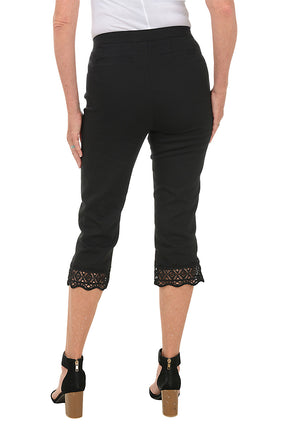 Pattern Play Lace Hem Capri Pant