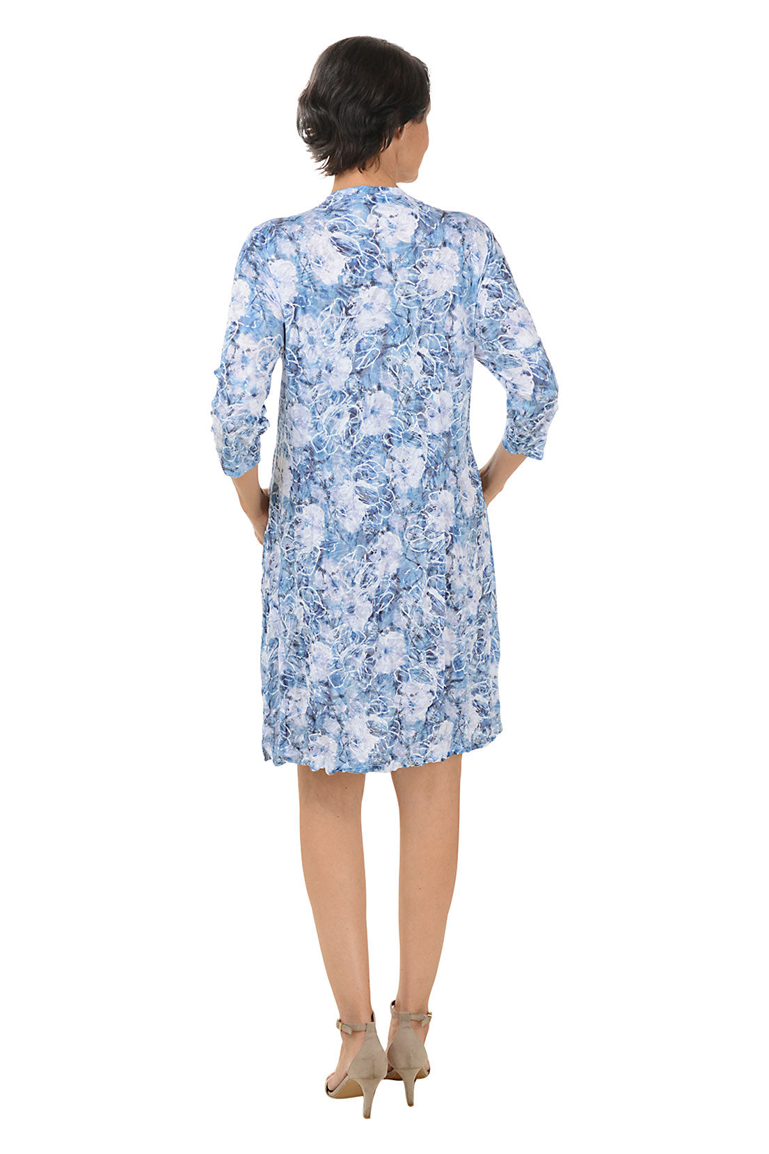 Snowy Floral 3/4 Sleeve Crinkle Dress