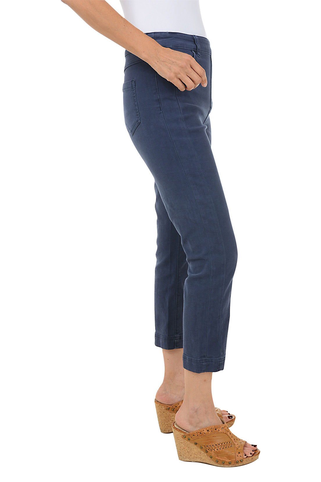 Solid Color Pull-On Capri Pant