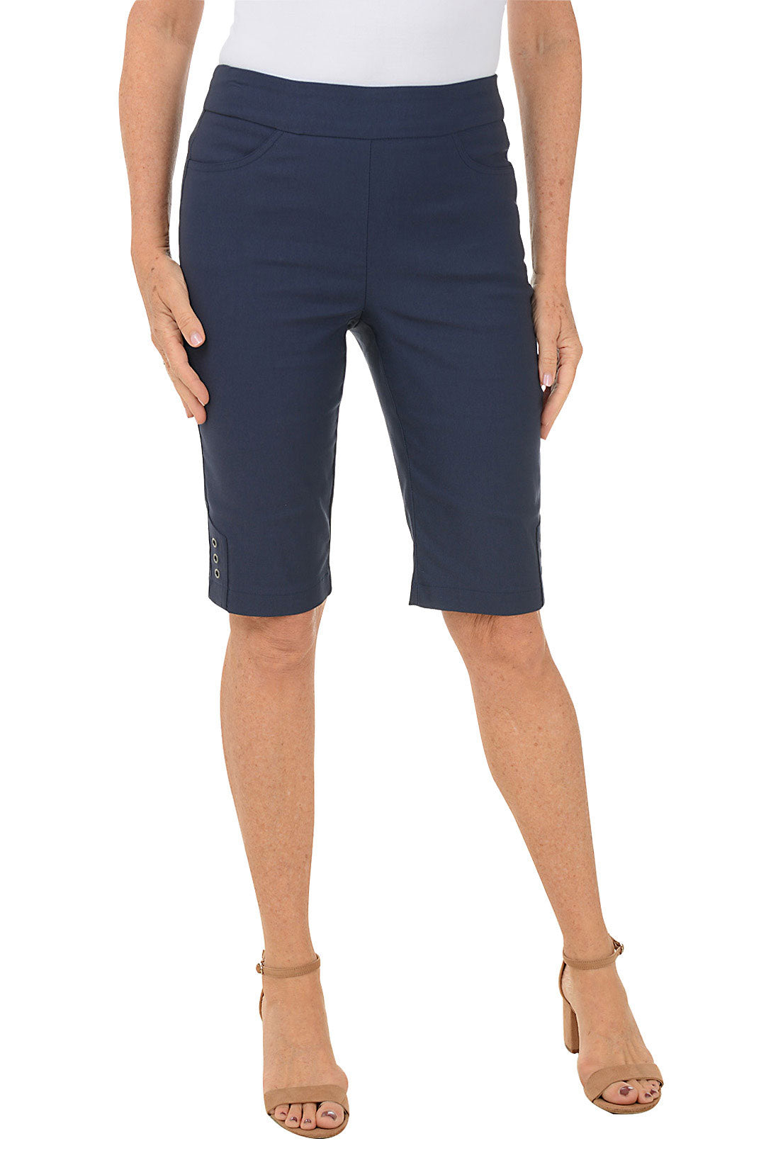 Triple Grommet Hem Bermuda Short