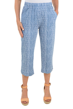 Snakeskin Grommet Hem Capri Pant