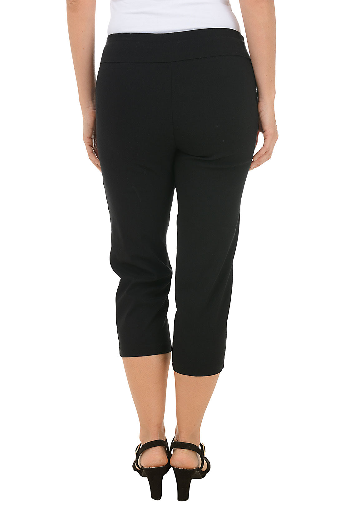 Grommet Hem Pull-On Crop Pant